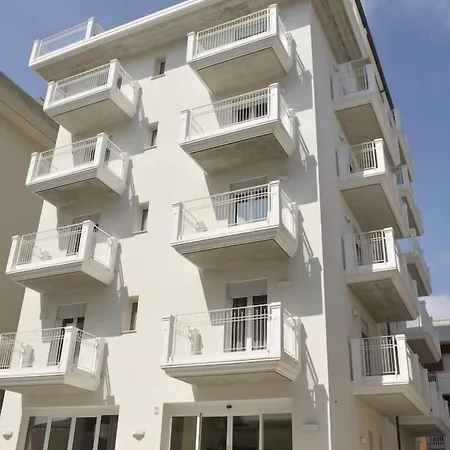 Rubino Apart Otel Fogliano Marina